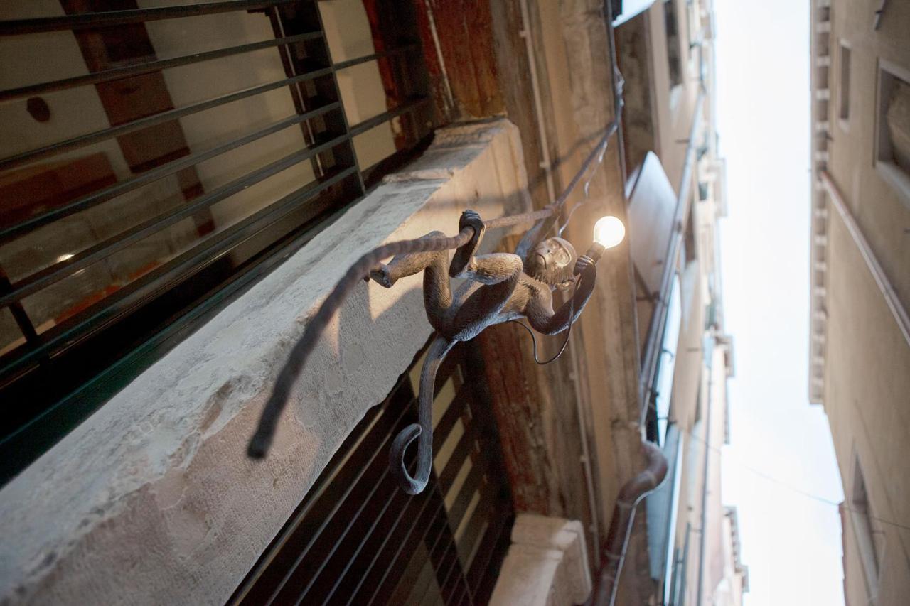 Ca' Della Scimmia - Rialto Bridge, Venecia Exterior foto